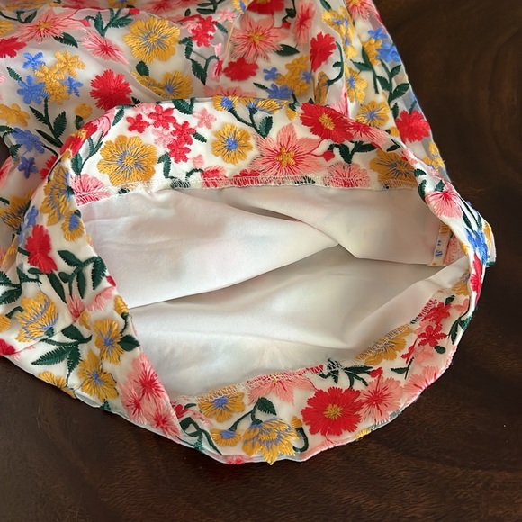 Antonio Melani The Nat Note Nellya Embroidered Floral Mesh Cropped Wide Leg Pant - Picture 11 of 12